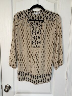 DR2 ~ Beige Patterned Peasant Blouse with Black Accents